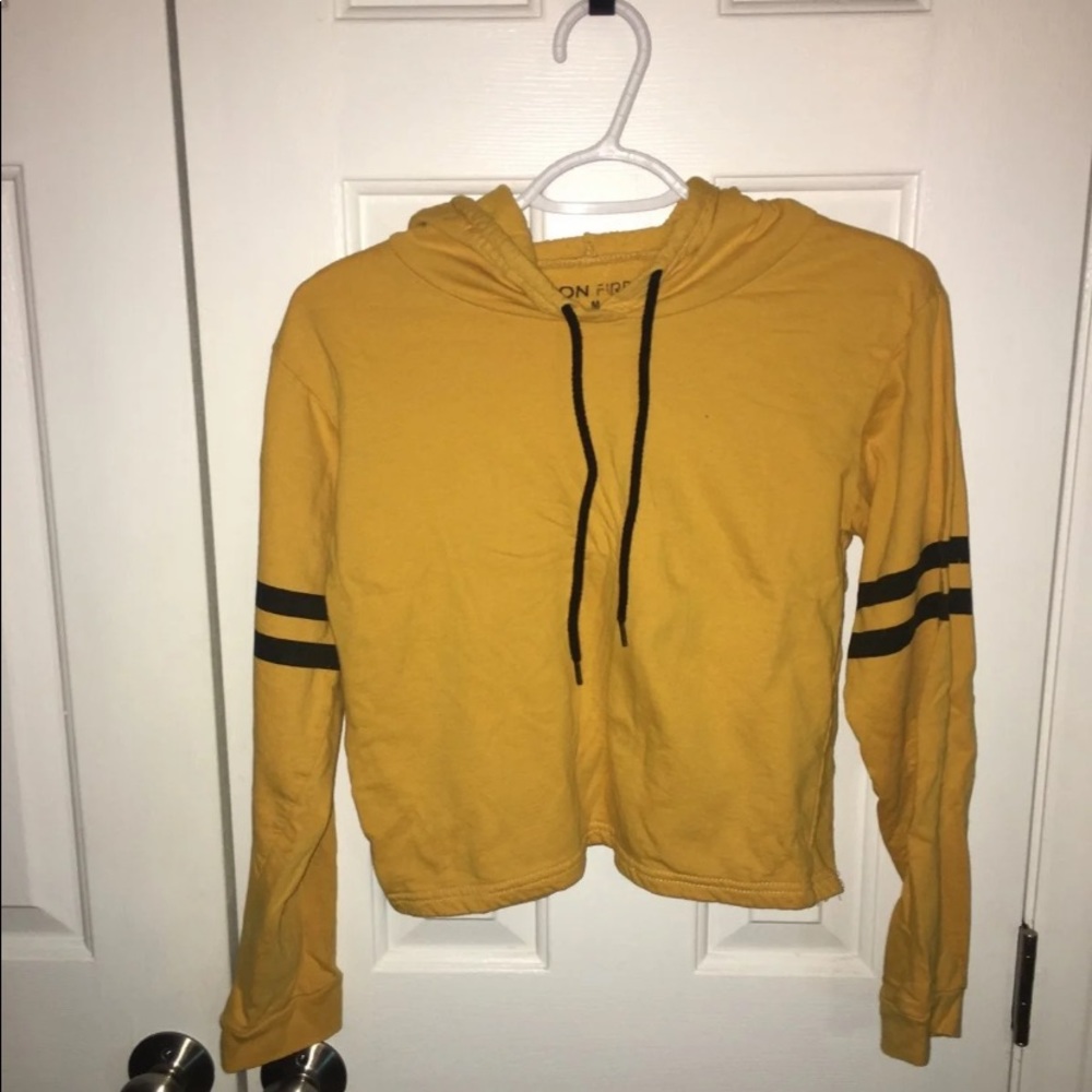 Mustard yellow pullover